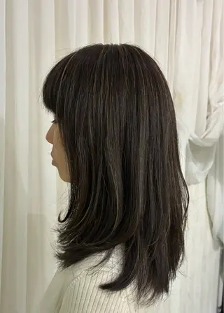 セミロング カラー 🌟小出　倫花🌟 艶カラー／カットのヘアスタイル