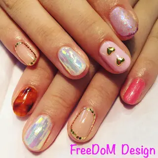 ネイル ＦreeDoＭ   Design所属・W KUMIのネイルデザイン