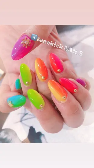 ネイル 4tunekick NAILS(フォーチュンキックネイルズ)所属・光森 淳子のネイルデザイン