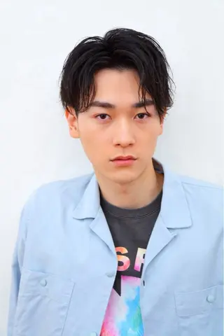 メンズ 毛流れフェザー スタイル🔹竹内凌のヘアスタイル