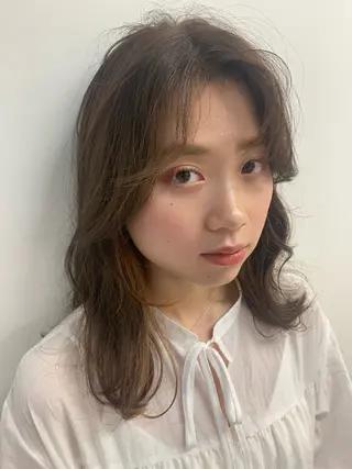 ミディアム カラー 舟橋 瑞稀のヘアスタイル