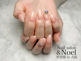 ネイル Nailsalon  &Noel所属・もも 🍑のネイルデザイン