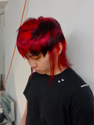 カラー ブリーチカラー🥣 デザインカラー🌈のヘアスタイル