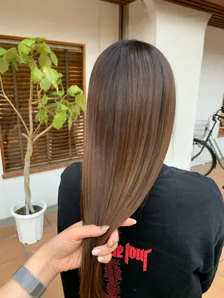 セミロング カラー putri 川邉 優花のヘアスタイル