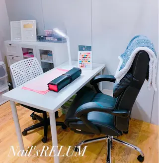 ネイル THECOLORS所属・近貞 莉奈のネイルデザイン