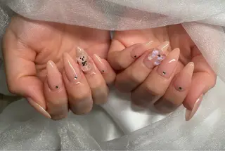 ネイル Roi〈ロワ〉 Minakoのネイルデザイン