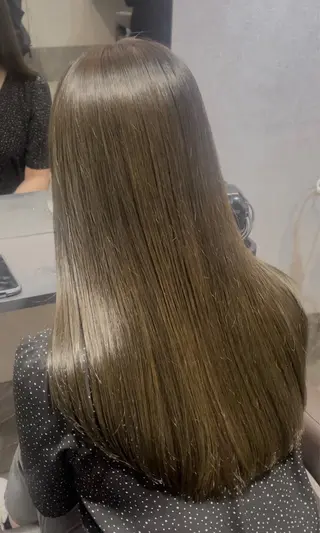 ロング カラー eyl所属・伊達 育海のヘアスタイル