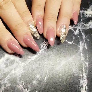 ミディアム ネイル クロキ 。のネイルデザイン