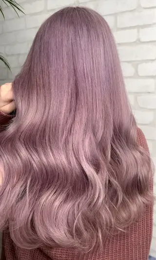 ロング ココルアナ所属・ゆう/大阪豊中/海外 カラー/艶カラーのヘアスタイル