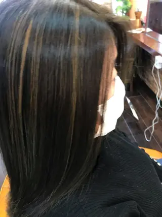 セミロング カラー 桧山 真のヘアスタイル