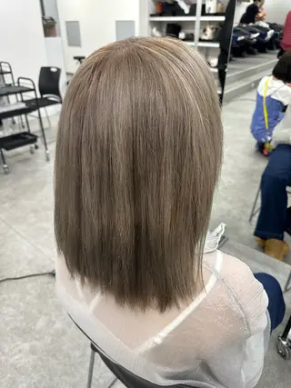 セミロング カラー 🎀 yuuka🎀のヘアスタイル