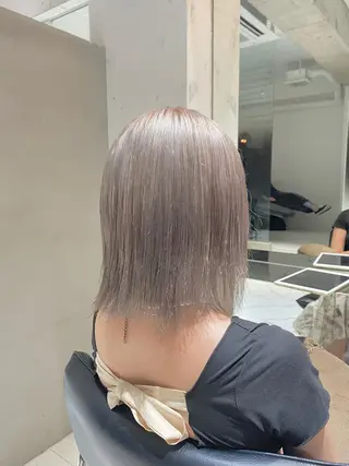 カラー ハイレイヤー/ウルフ 吉田ジョウのヘアスタイル