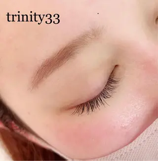 マツエク・マツパ Trinity33  京都駅前店所属・Trinity33 MAKIのマツエク・マツパデザイン