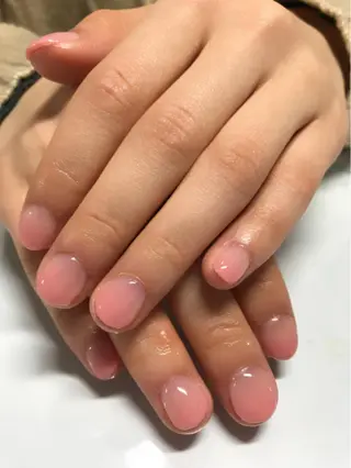 ネイル サロンR所属・岡田 美保のネイルデザイン