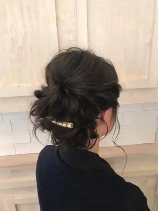 セミロング ヘアアレンジ Well's TAIGAのヘアスタイル