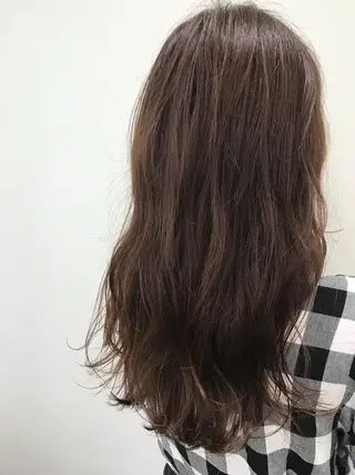 ロング カラー いけだ　ひかり ハイライトくびれヘアのヘアスタイル