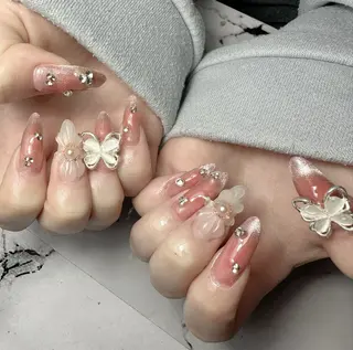 ネイル 新山 聖のネイルデザイン