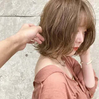 ミディアム カラー 🟢ウルフ/スパイラ ルパーマ/大西🟢のヘアスタイル