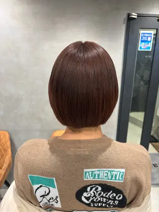 ショート カラー うる艶カラー✨️ 耳ツボ💠mamiのヘアスタイル