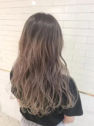 ロング カラー レイヤーカット× 髪質改善たもりのヘアスタイル