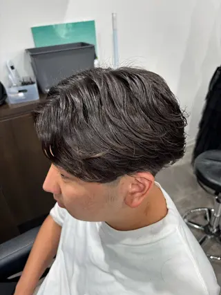 メンズ フェザーパーマ職人 🪽yutoのヘアスタイル