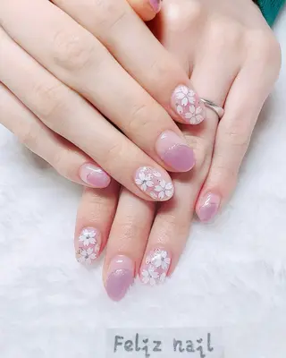 ネイル ユキカ （ネイリスト）のネイルデザイン