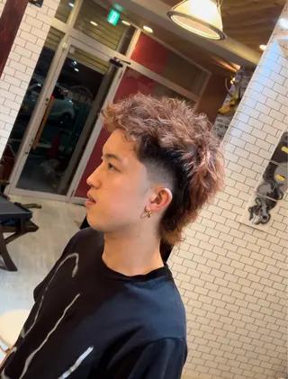 ショート 吉田 龍人のヘアスタイル