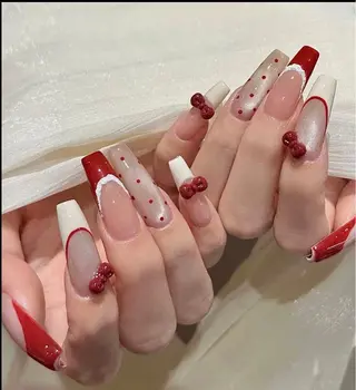 ミディアム HOANG NAILのネイルデザイン