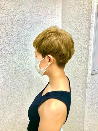 ショート 成田 和樹のヘアスタイル