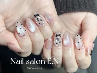 ネイル E.N🦋 長さ出し/持ち込みのネイルデザイン