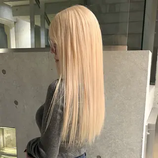 ロング 🚨ダメージ最小限ブ リーチ特化🚨ミユウのヘアスタイル