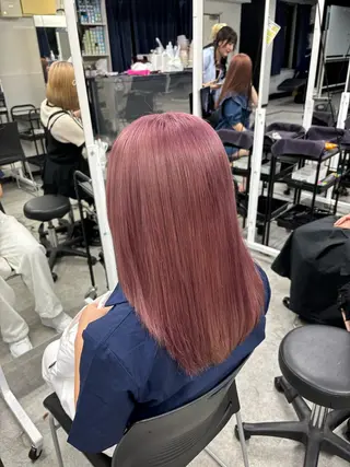 セミロング フェザーパーマ職人 🪽yutoのヘアスタイル