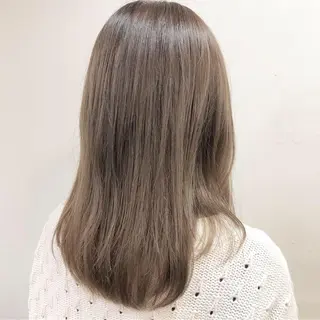セミロング stream1st所属・ツヤカラー 🕊️sayakaのヘアスタイル