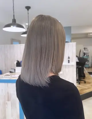 ミディアム 髪質改善 スペシャリストのヘアスタイル