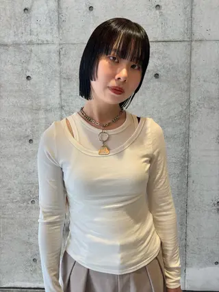 ミディアム カラー ボブ&透明感カラー ♡TOMOEのヘアスタイル