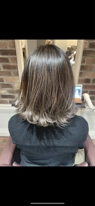 ショート カラー 渡辺 瑠美のヘアスタイル