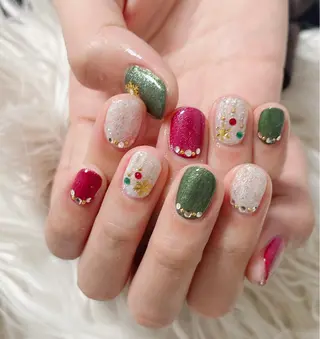 ネイル celica所属・松田 由真のネイルデザイン