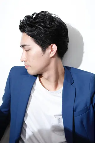 ミディアム LAVIE TOKYO所属・SUZUKI YUNAのヘアスタイル