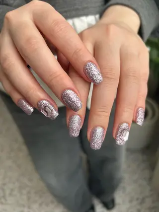 ネイル 小松 千冬snazzyのネイルデザイン