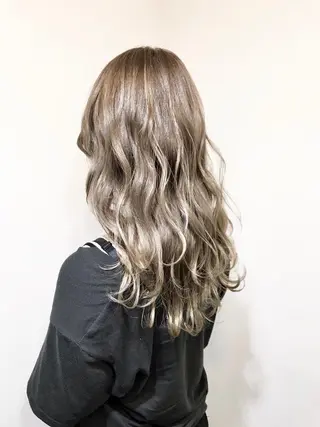 ロング カラー ブリーチ毛対応酸性 ストレート🌈サキのヘアスタイル
