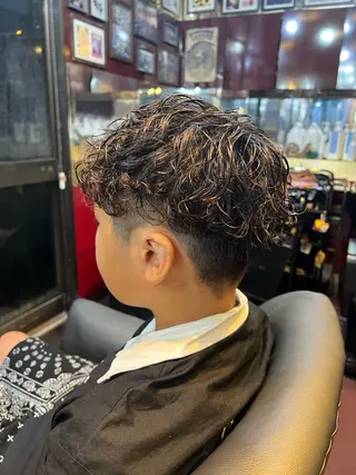 ショート パーマ メンズ キッズ 横浜ロングミディアム レイヤー/ 平林侑馬のヘアスタイル