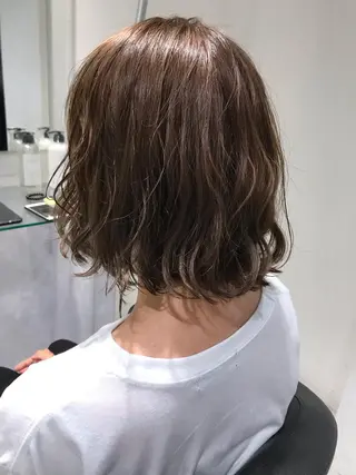 ミディアム 赤み消し韓国ヘア レイヤー縮毛🤍渡邉のヘアスタイル