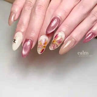 ネイル calm 〔ｶｰﾑ〕のネイルデザイン