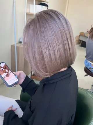 ミディアム waku 豊橋藤沢店所属・waku 豊橋藤沢店のヘアスタイル