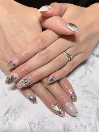 ネイル 菅野 愛花のネイルデザイン