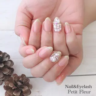 ネイル Petit Fleur所属・青柳 亜梨奈のマツエク・マツパデザイン