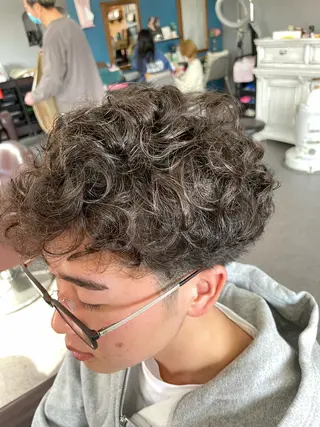 パーマ メンズ 小島 直哉のヘアスタイル