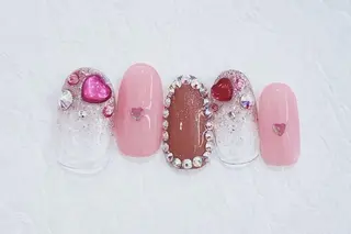 ミディアム ネイル フィルイン、長さ出し 深爪矯正のネイルデザイン