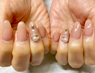 ネイル BABELバベル所属・江戸川橋✨BABEL 【バベル】大人可愛いのネイルデザイン