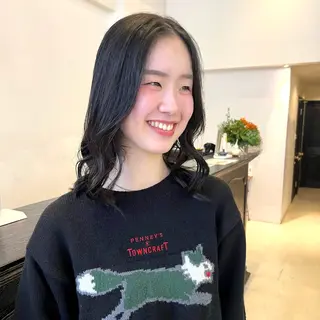 ミディアム 金城 愛海のヘアスタイル